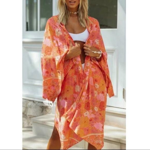 Sweaters - Vintage 70s Floral Print Kimono Cardigan Sweater